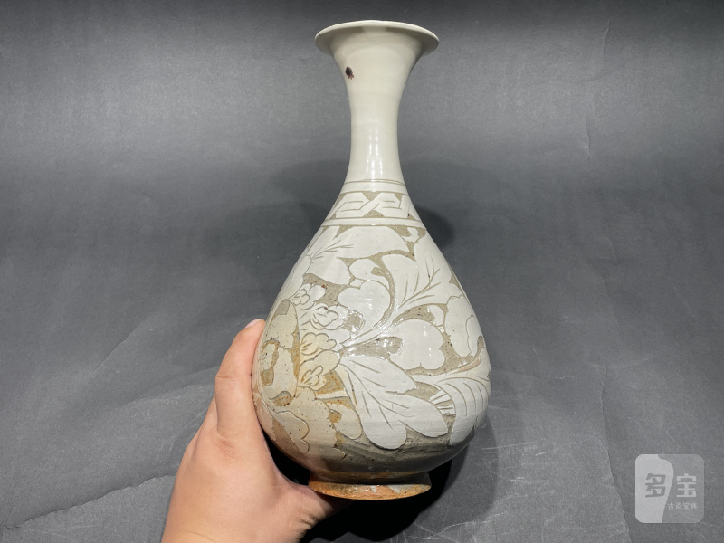 明 刻花山西玉壶春白底刻 - 图3